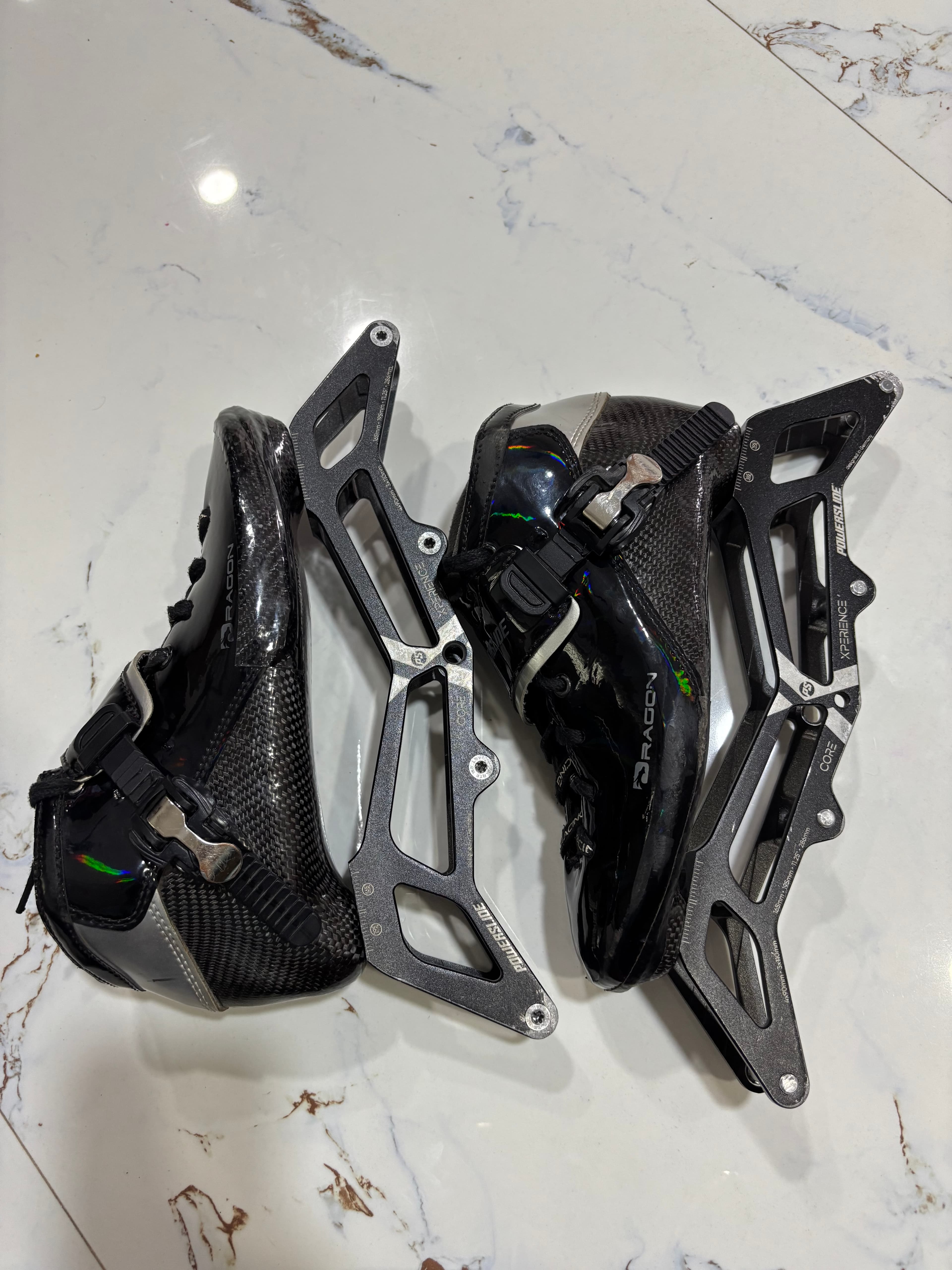 Powerslide Dragon shoes with Core X frame - size EU 34–35 - Photo 1